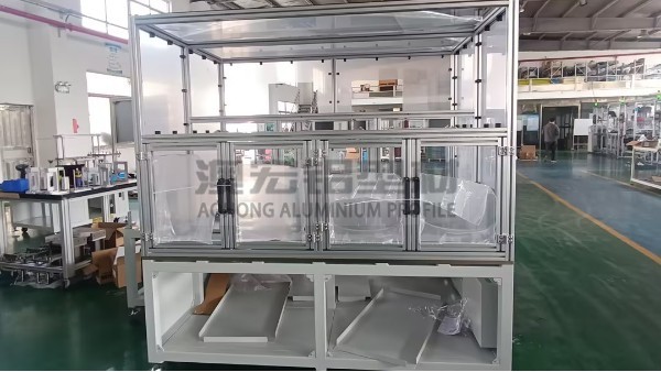 包裝產(chǎn)線卡料、粉塵超標(biāo)？看食品廠如何用鋁型材防護(hù)罩破局
